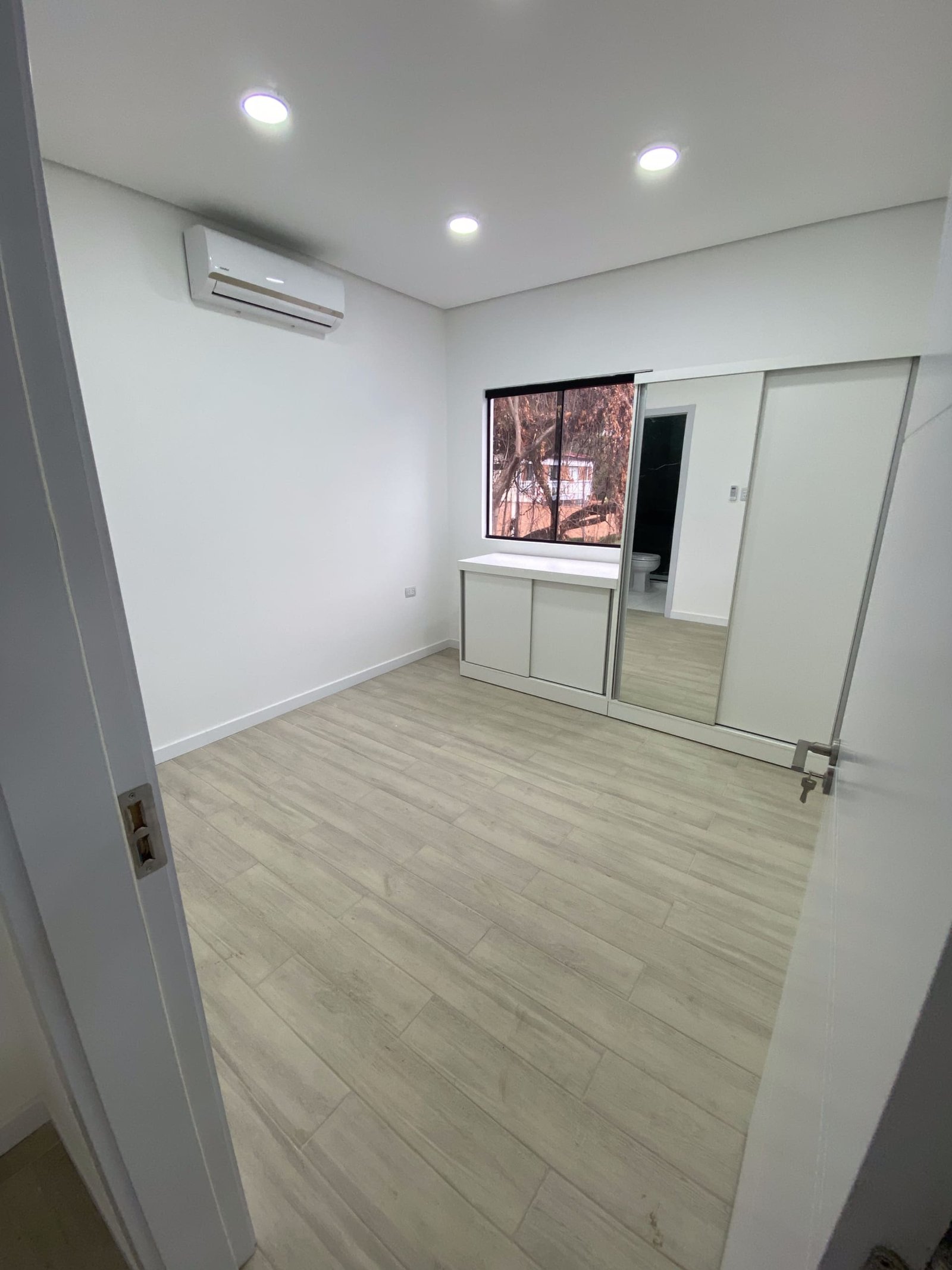 IMG_1043 Venta Departamento 3 dormitorios / 3 baños – Fontanas de Tekove I, Loma Merlo, Luque