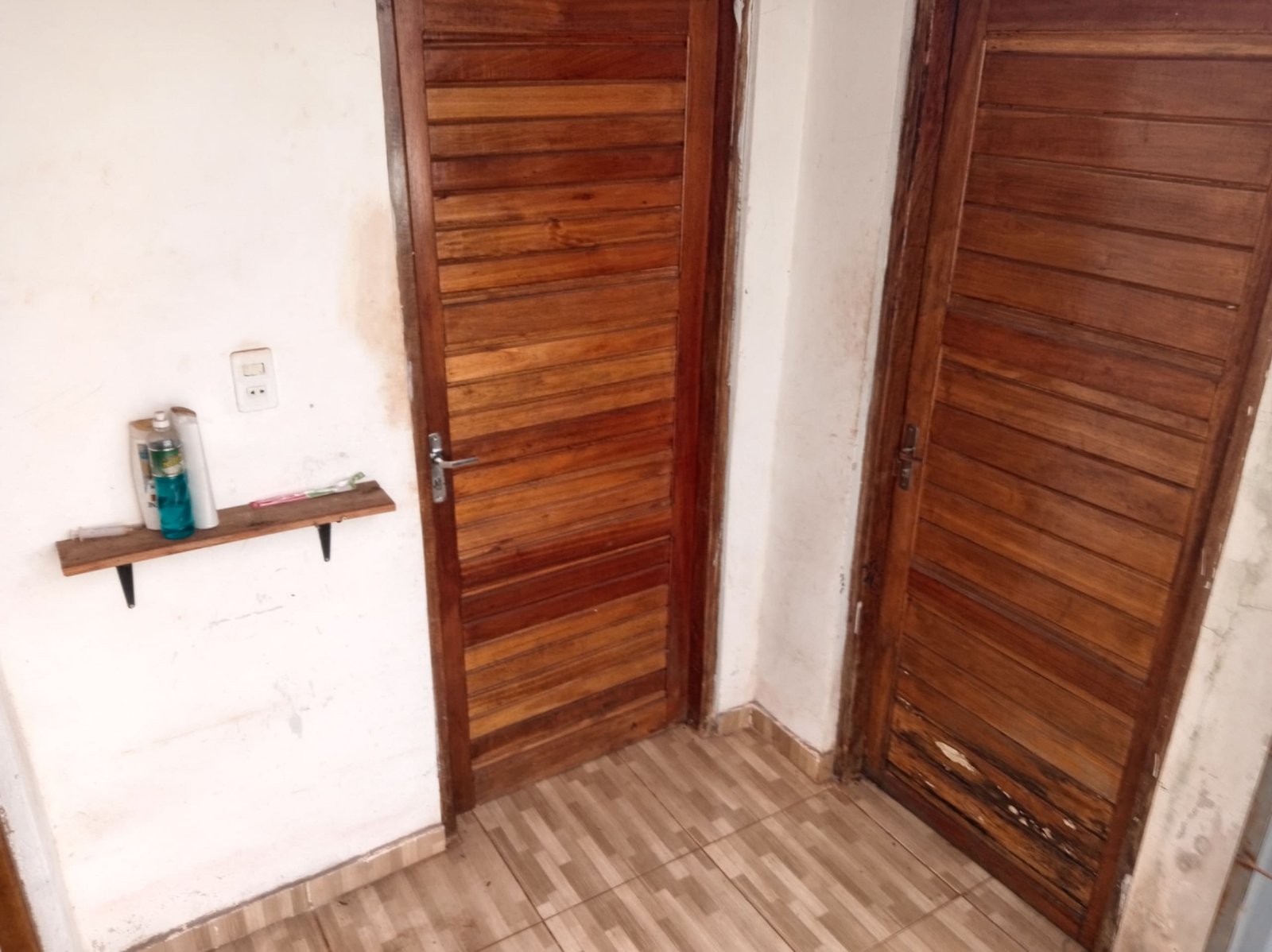 1000466685 Casa con Invernadero