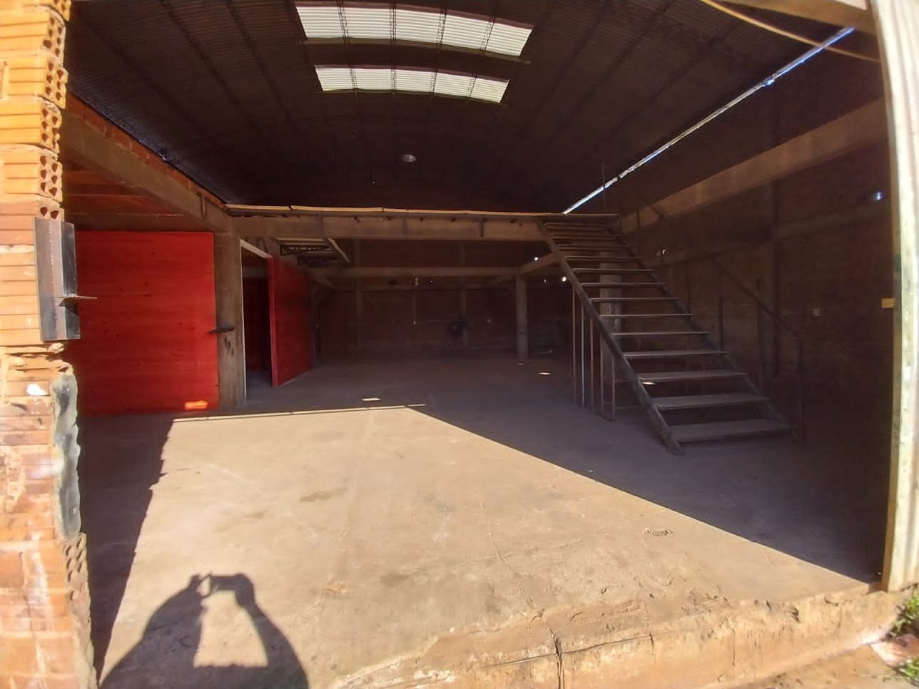 Casa + Deposito(Tinglado)