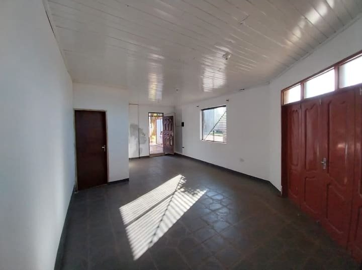 Casa + Deposito(Tinglado)
