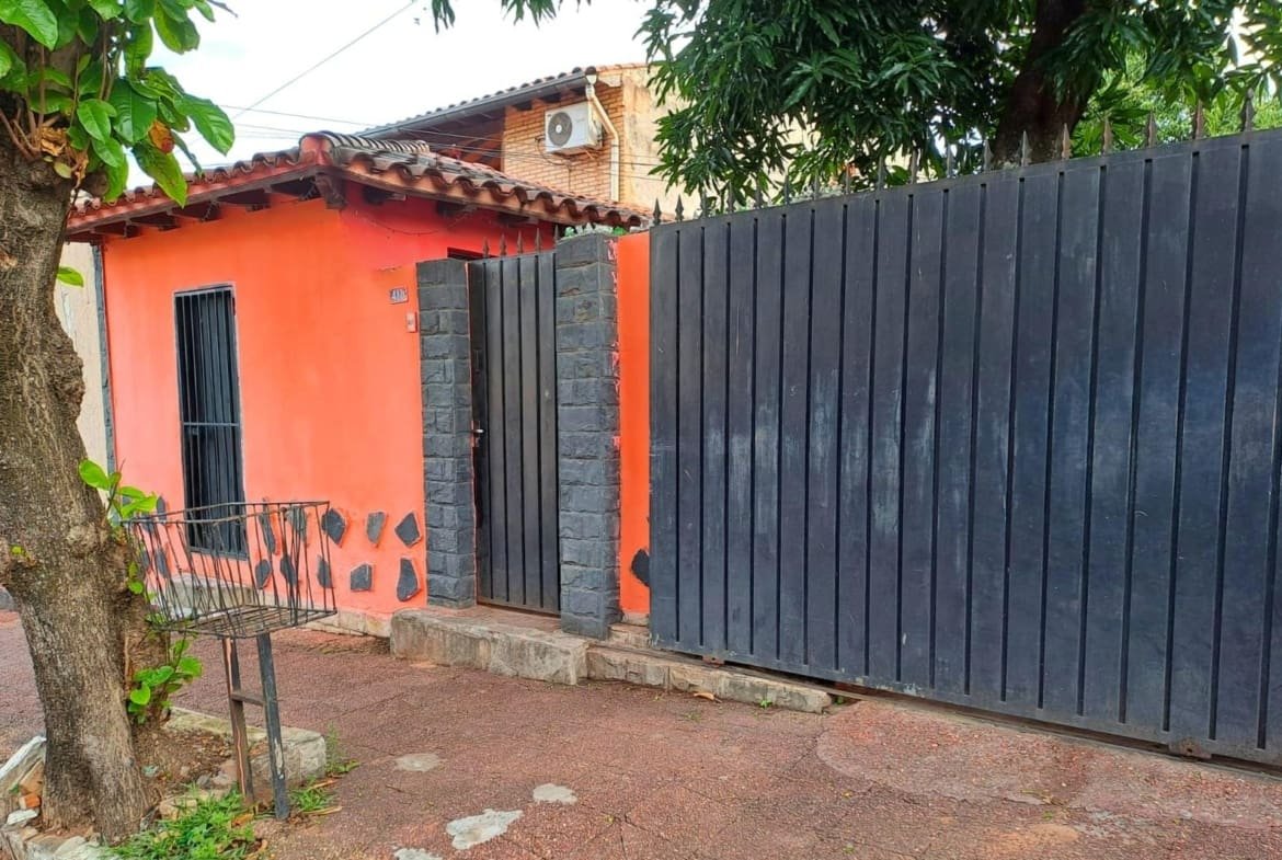OPORTUNIDAD DE INVERSION – 300 M2 DE TERRENO EN BARRIO OBRERO