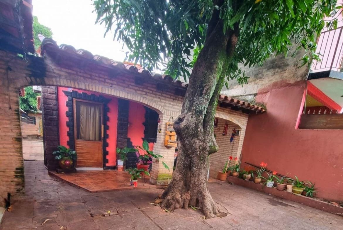 OPORTUNIDAD DE INVERSION – 300 M2 DE TERRENO EN BARRIO OBRERO