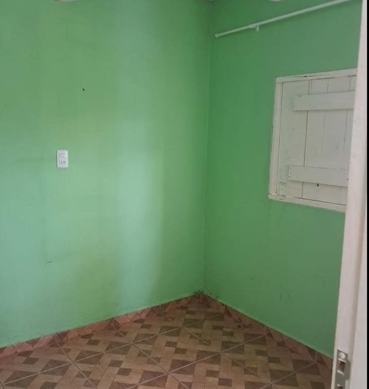 CASA EN VENTA – A 5 MINUTOS DEL CENTRO DE YPANE