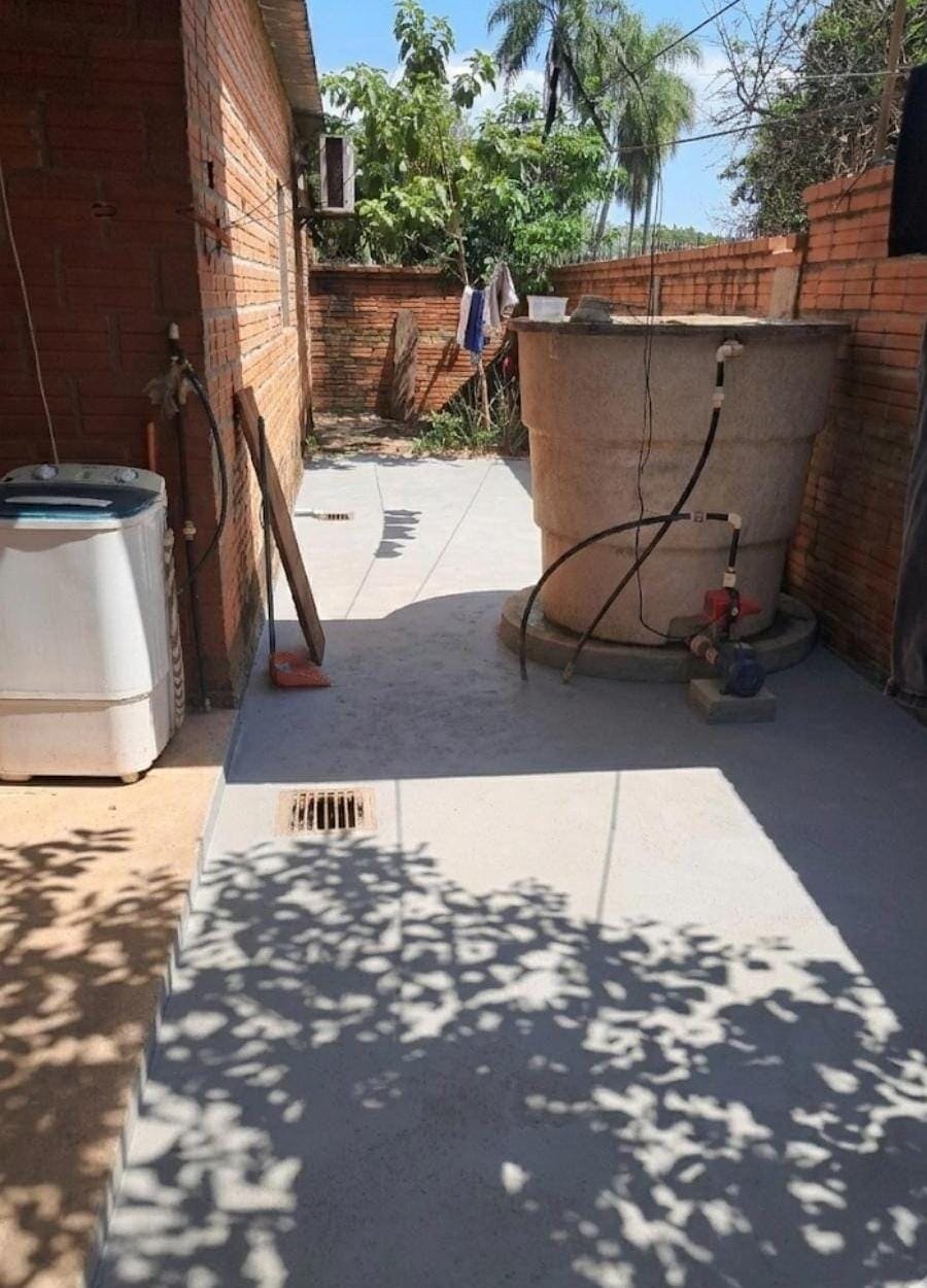 CASA EN VENTA – A 5 MINUTOS DEL CENTRO DE YPANE
