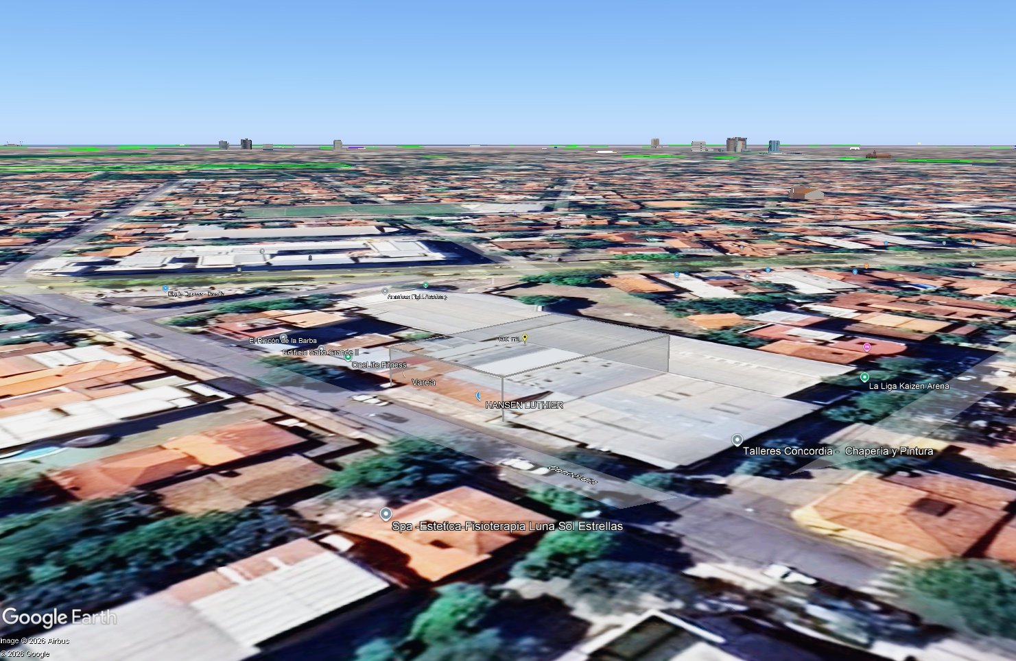3 En venta zona Universidad Americana – Potencial para Desarrollo