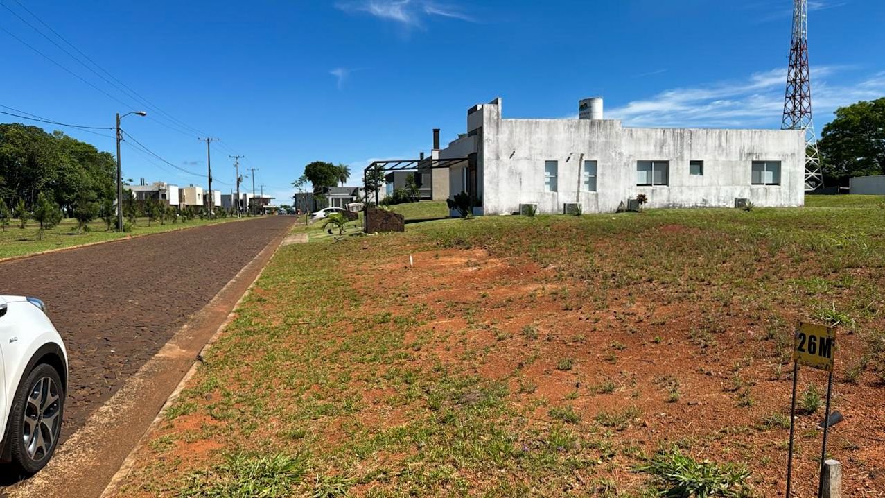 Terreno ubicado en el exclusivo Club de Campo Residencial Agua Vista