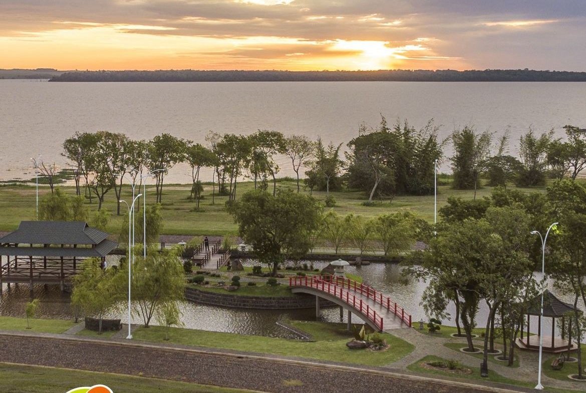 Terreno ubicado en el exclusivo Club de Campo Residencial Agua Vista