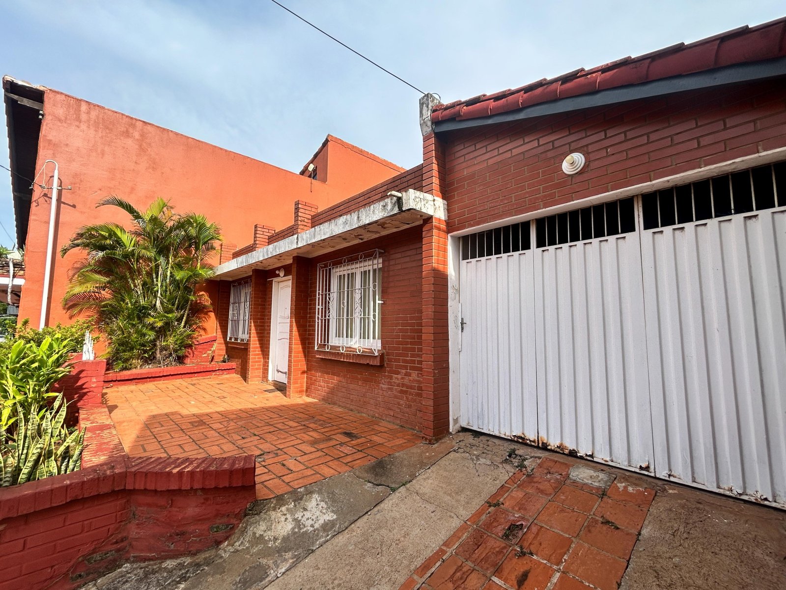 Casa en VENTA ubicada en el Barrio San Roque.