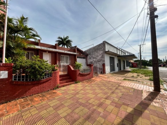 Casa en VENTA ubicada en el Barrio San Roque.