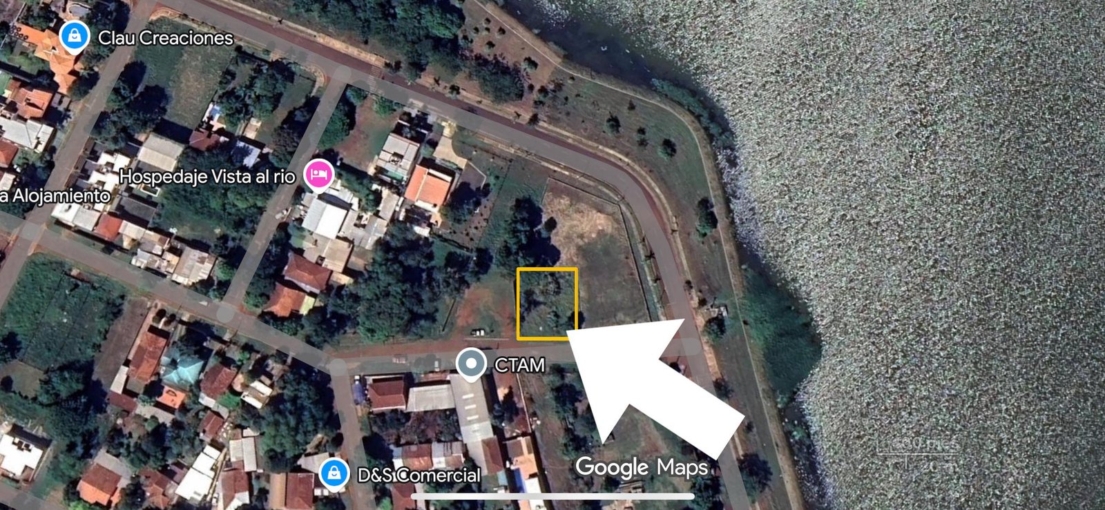 Terreno situado a metros de la Costanera en el Barrio Santa Maria