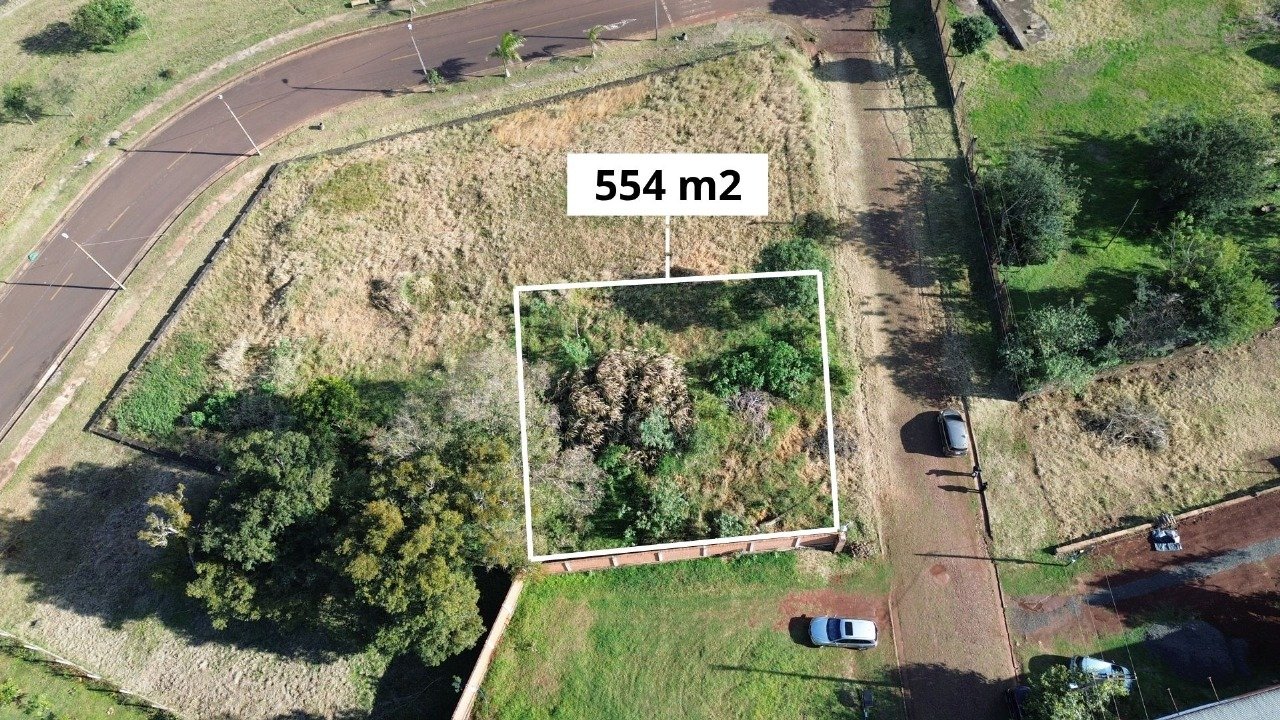 Terreno situado a metros de la Costanera en el Barrio Santa Maria
