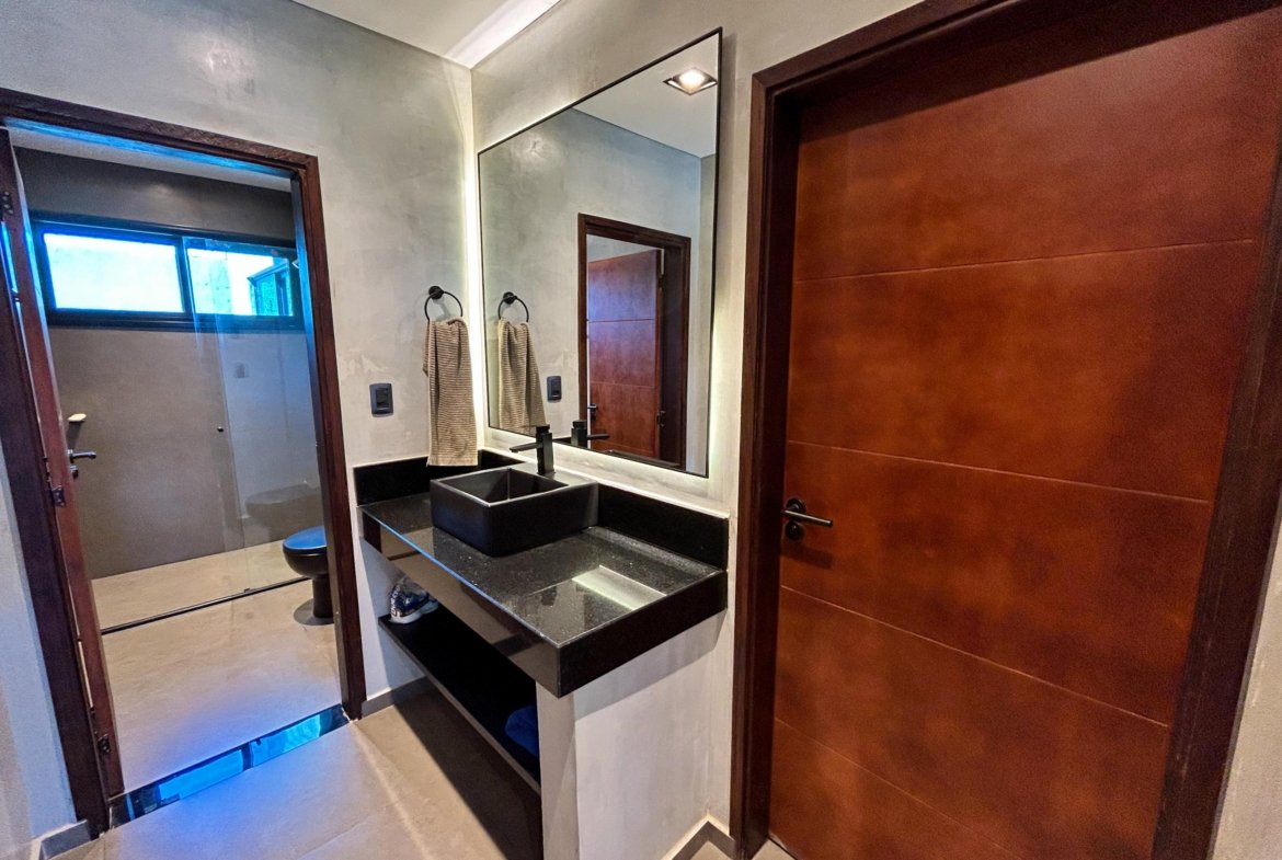 Residencia lujosa ubicada en el Barrio San Francisco de Cambyretá