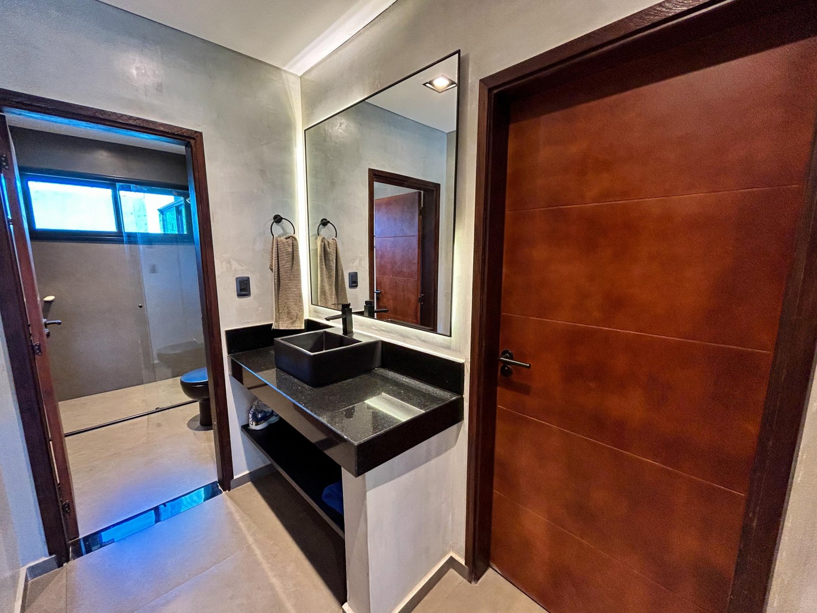 Residencia lujosa ubicada en el Barrio San Francisco de Cambyretá