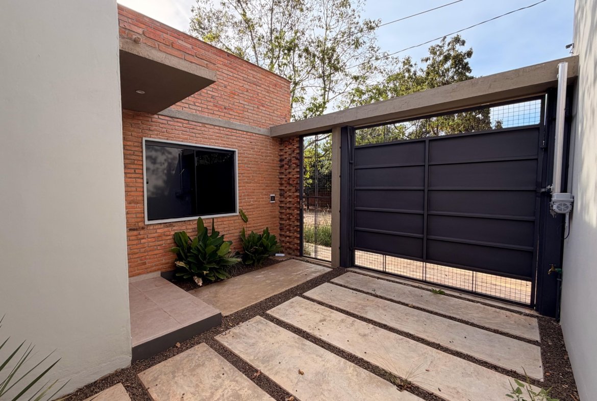 Dúplex N° 3 a estrenar ubicado en Cambyretá en una zona residencial