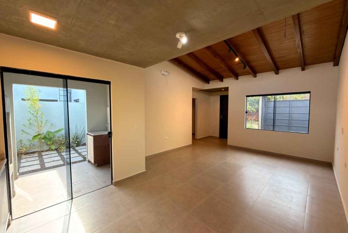 Dúplex N° 3 a estrenar ubicado en Cambyretá en una zona residencial