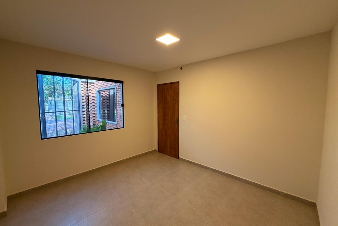 Dúplex N° 1 a estrenar ubicado en esquina en el distrito de Cambyretá