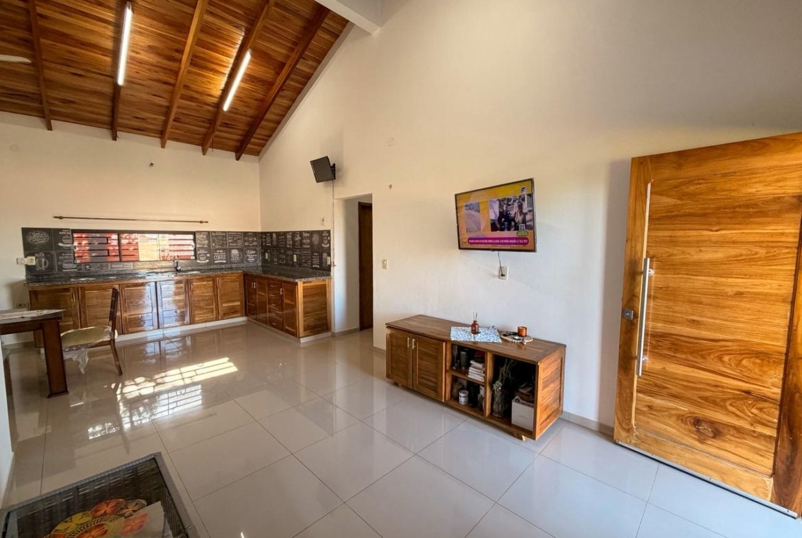 Casa ubicada en el Barrio Las Delicias de la ciudad de Encarnación