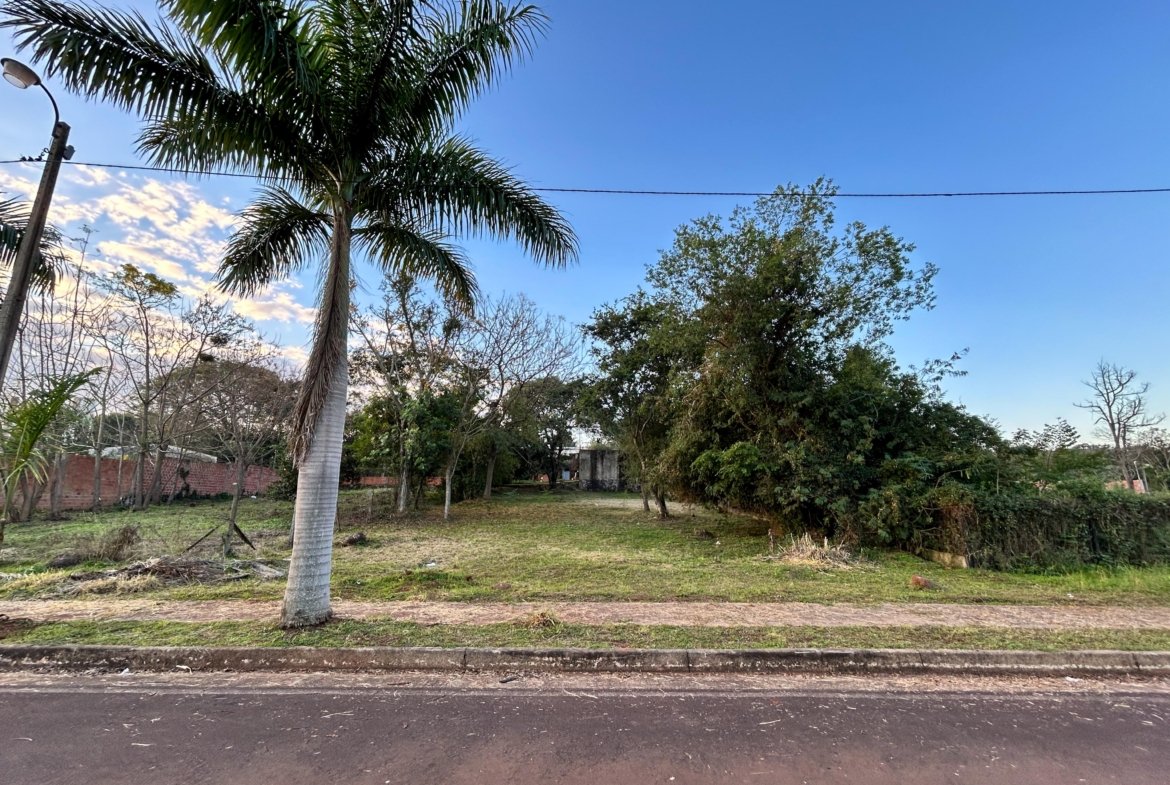 Terreno frente a la Costanera del barrio Santa María – Encarnación