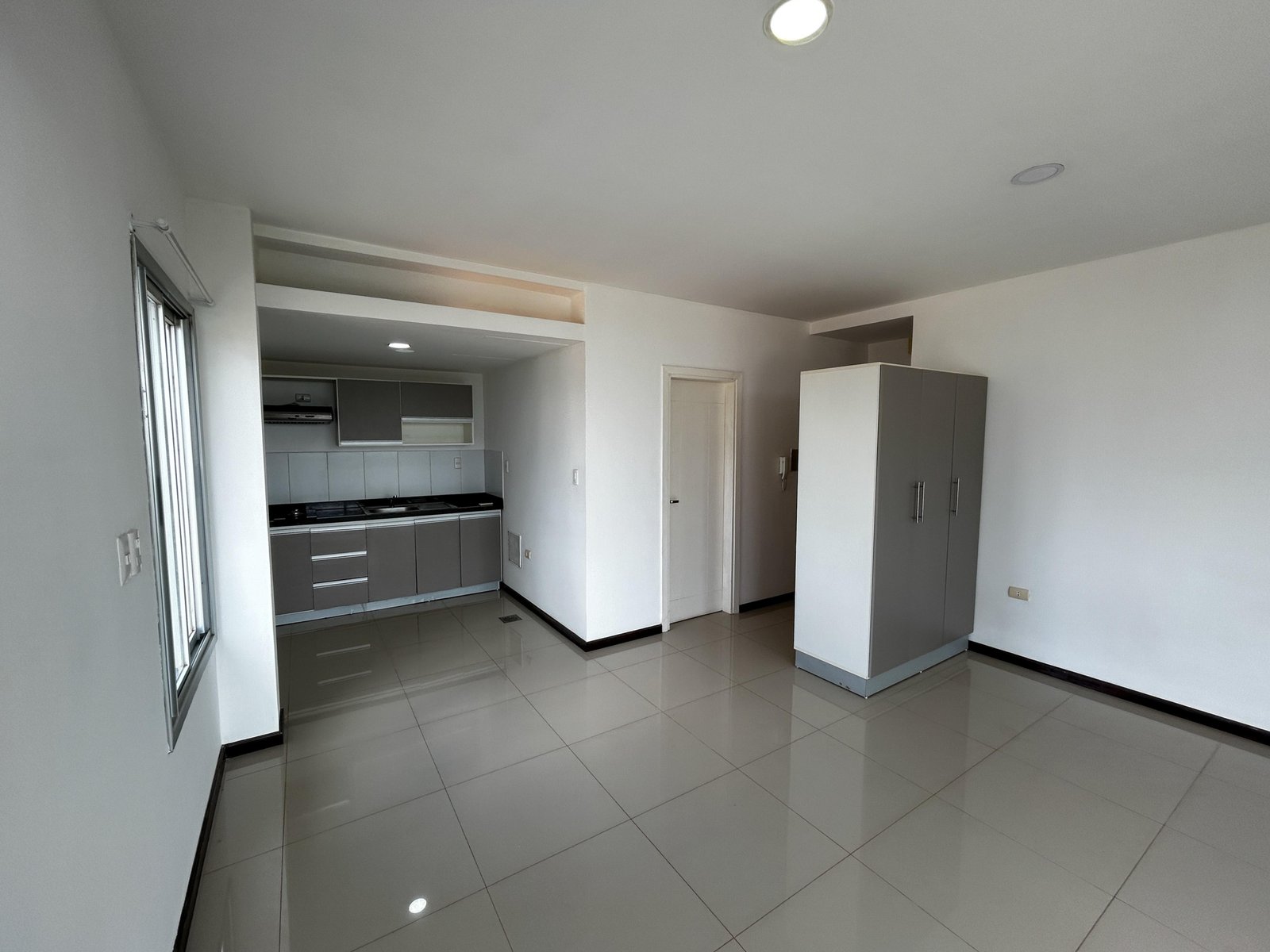 WhatsApp Image 2025-01-14 at 2.22.25 PM Departamento en venta – Edificio Salto Grande IV | Encarnación.