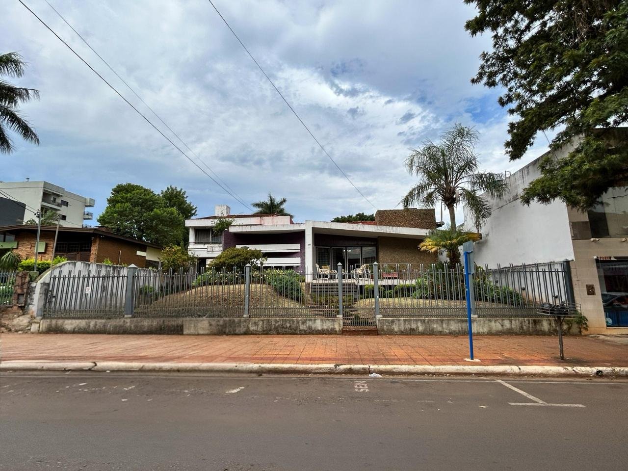 Residencia ubicada en pleno corazón de la ciudad de Encarnación